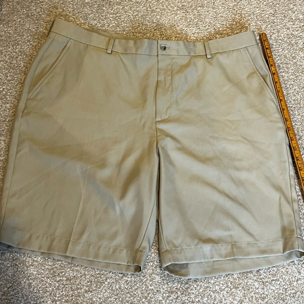 Greg Norman Tan Shorts size 42